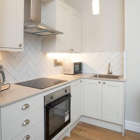 Modern 2 Bdr Apartment At Queens By Belfast City Breaks Экстерьер фото