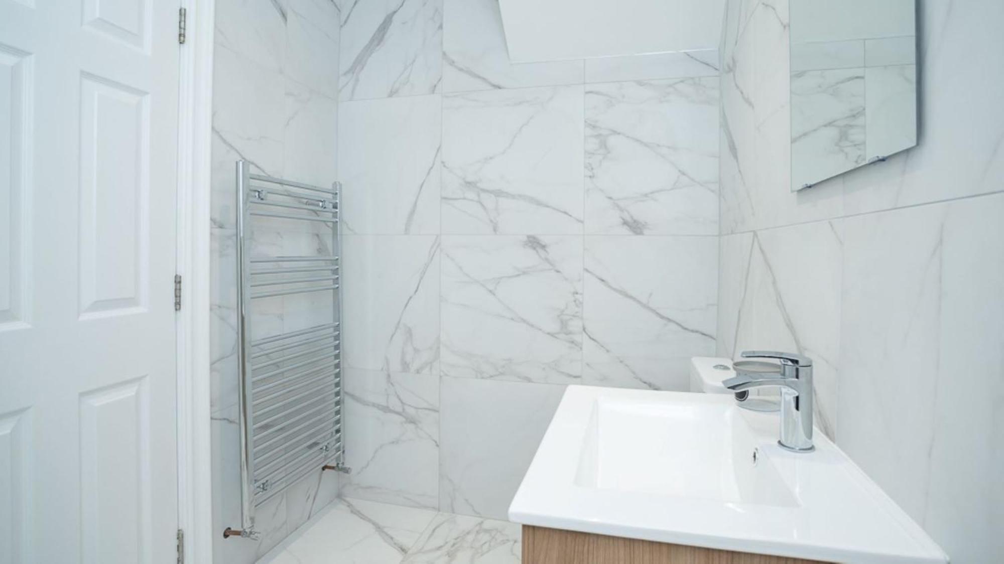 Modern 2 Bdr Apartment At Queens By Belfast City Breaks Экстерьер фото